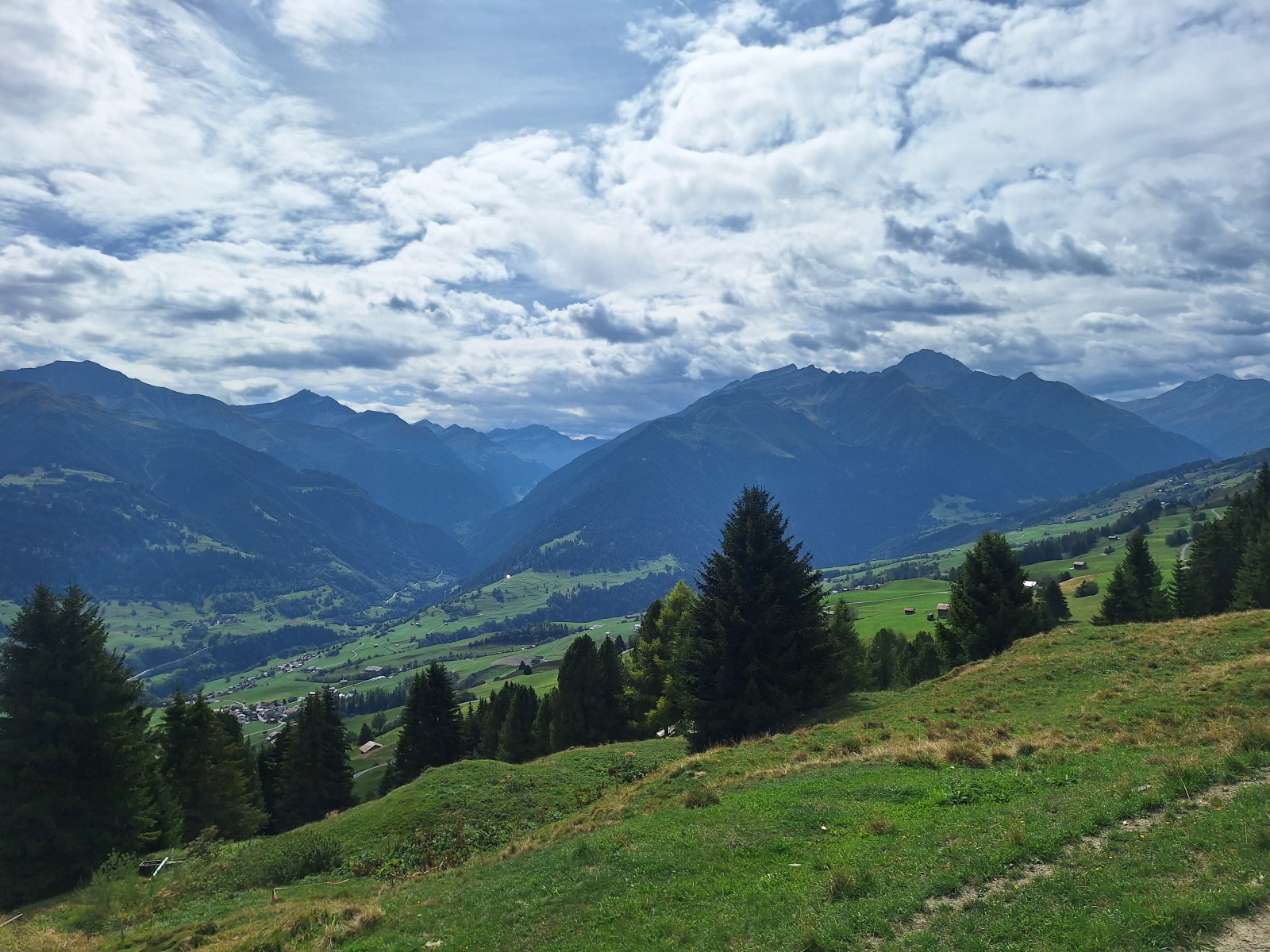 Foto zum Beitrag «around obersaxen»